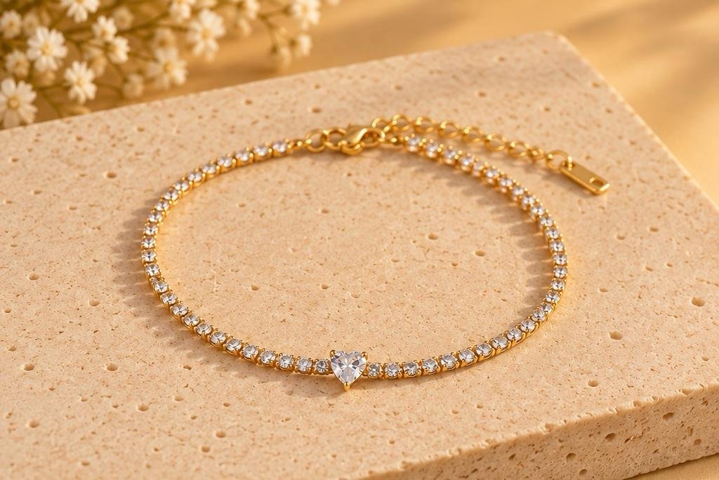 Amora Heart Bracelet - Image 2